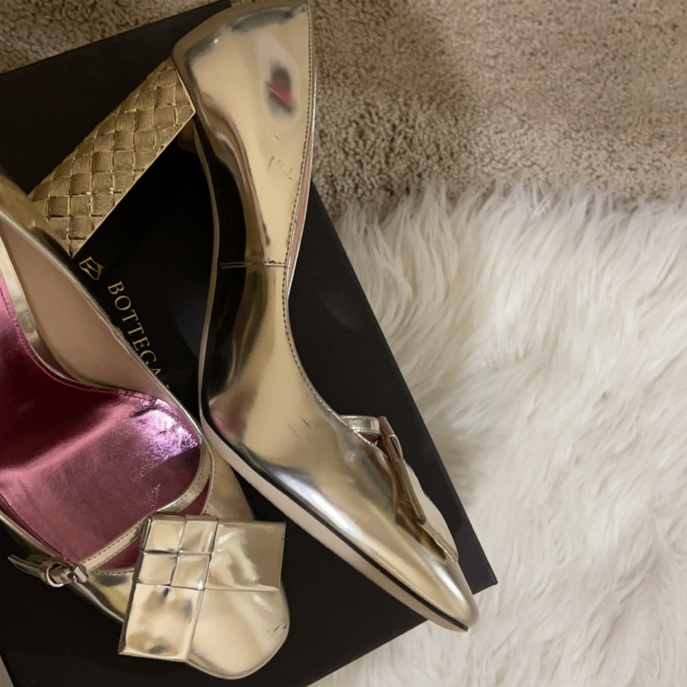 Bottega  veneta block heel pump…. Silver & gold weave block heels - Picture 6 of 9